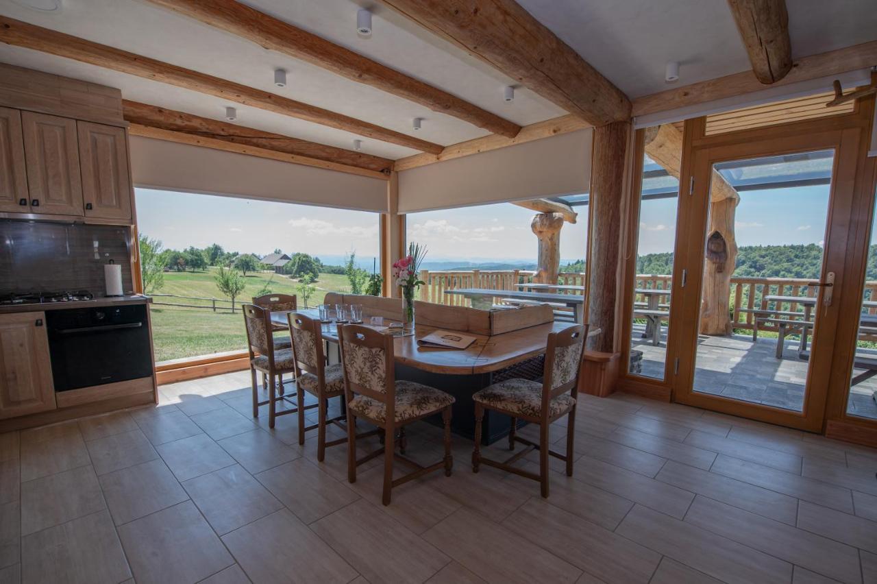 Holiday Home Ernest Zelezni With Hot Tub Ivancna Gorica Exteriér fotografie