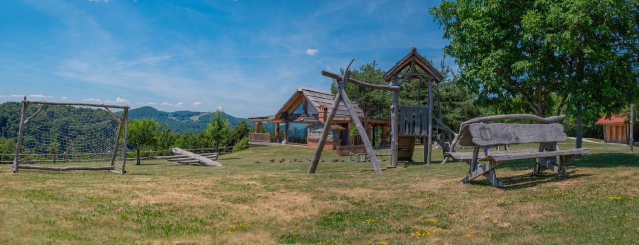 Holiday Home Ernest Zelezni With Hot Tub Ivancna Gorica Exteriér fotografie