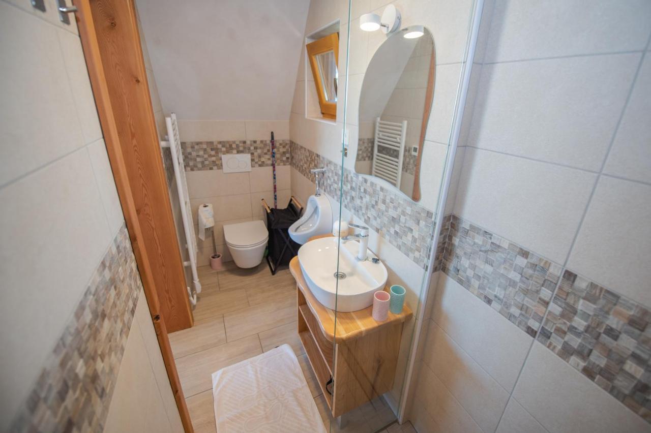 Holiday Home Ernest Zelezni With Hot Tub Ivancna Gorica Exteriér fotografie